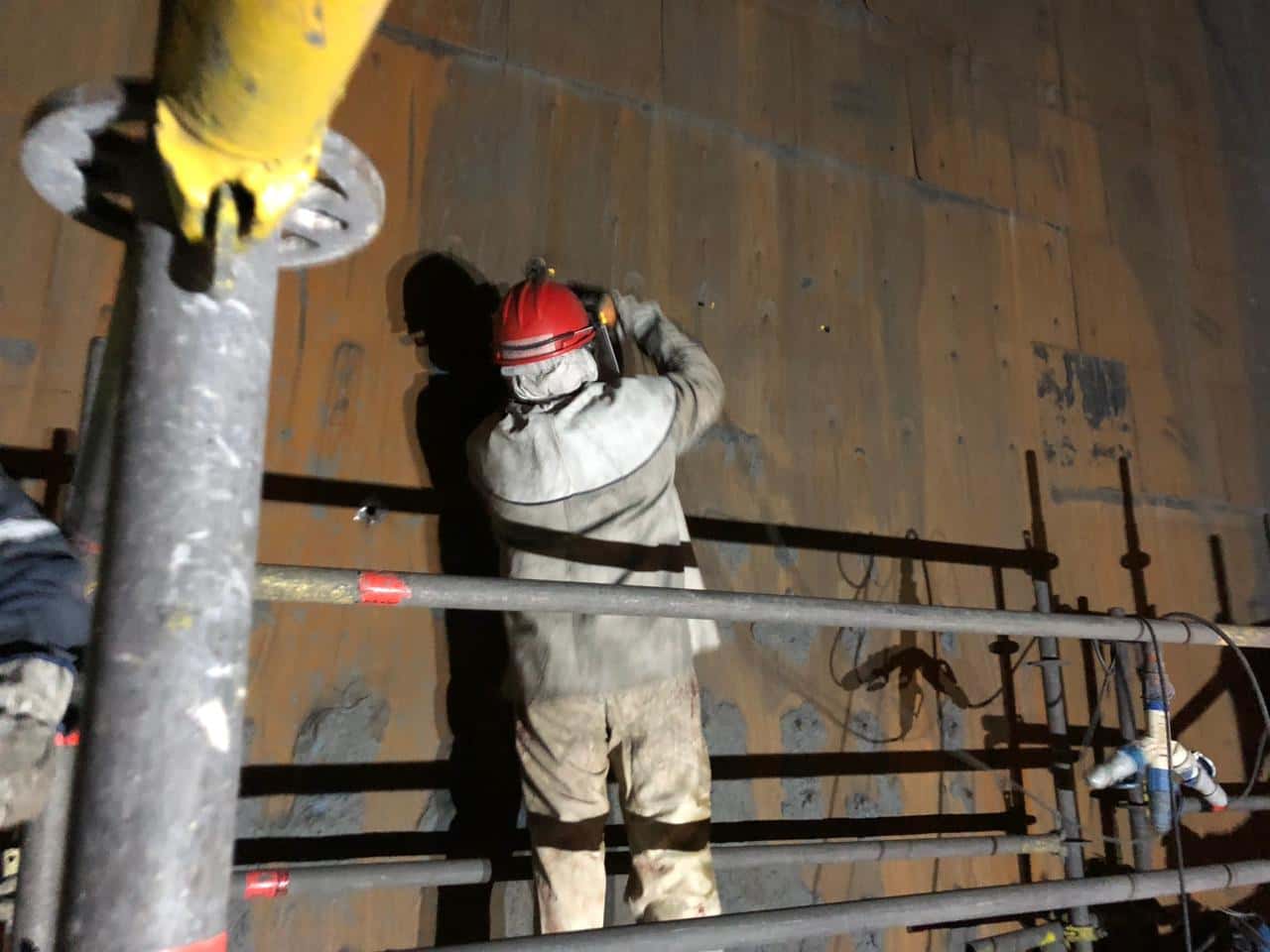 Soldadura en estructura industrial